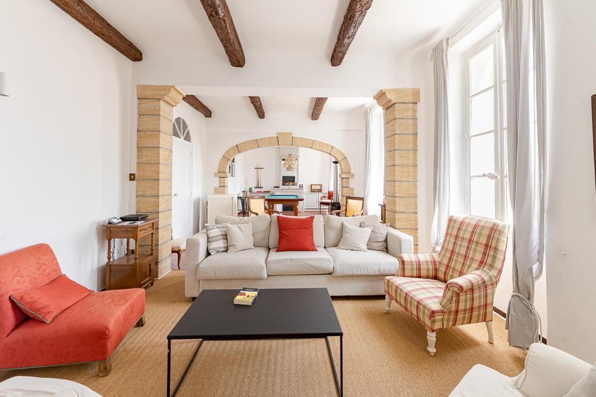 Maison De Maitre 230M² En Plein Coeur Du Village Camps-la-Source Buitenkant foto