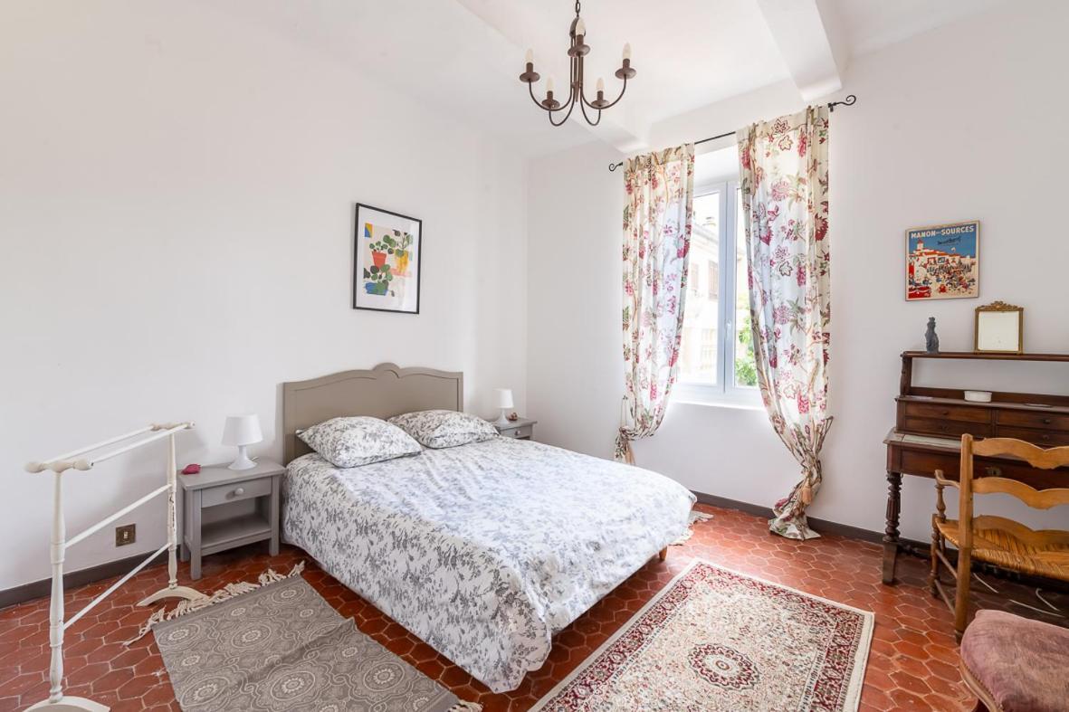 Maison De Maitre 230M² En Plein Coeur Du Village Camps-la-Source Buitenkant foto