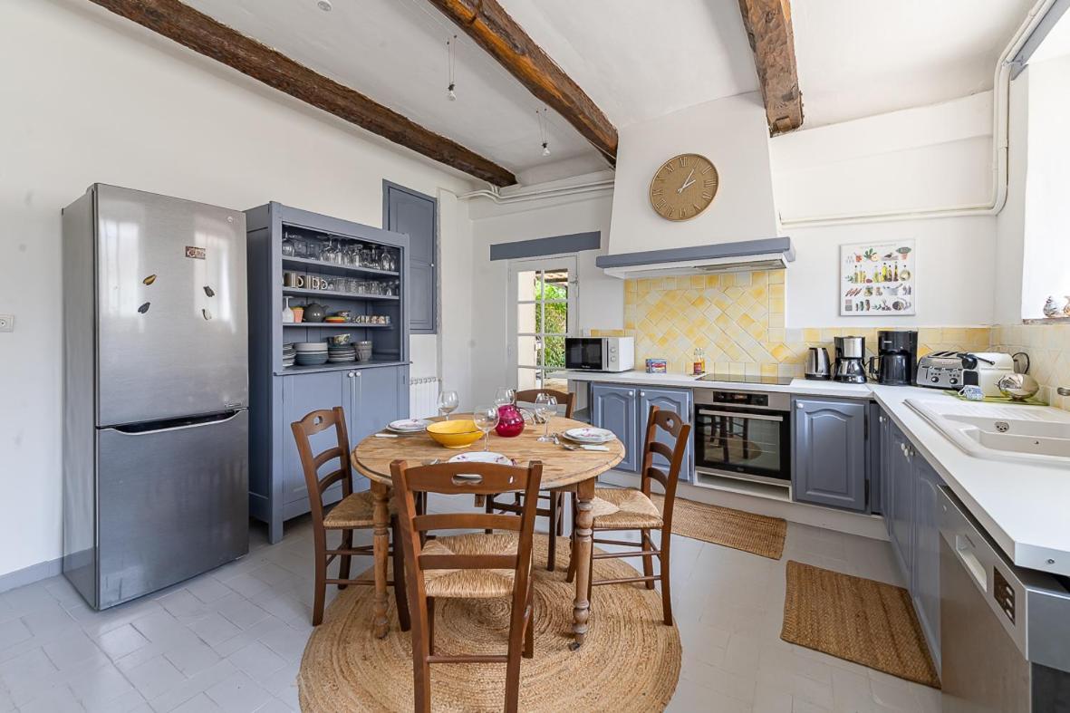 Maison De Maitre 230M² En Plein Coeur Du Village Camps-la-Source Buitenkant foto