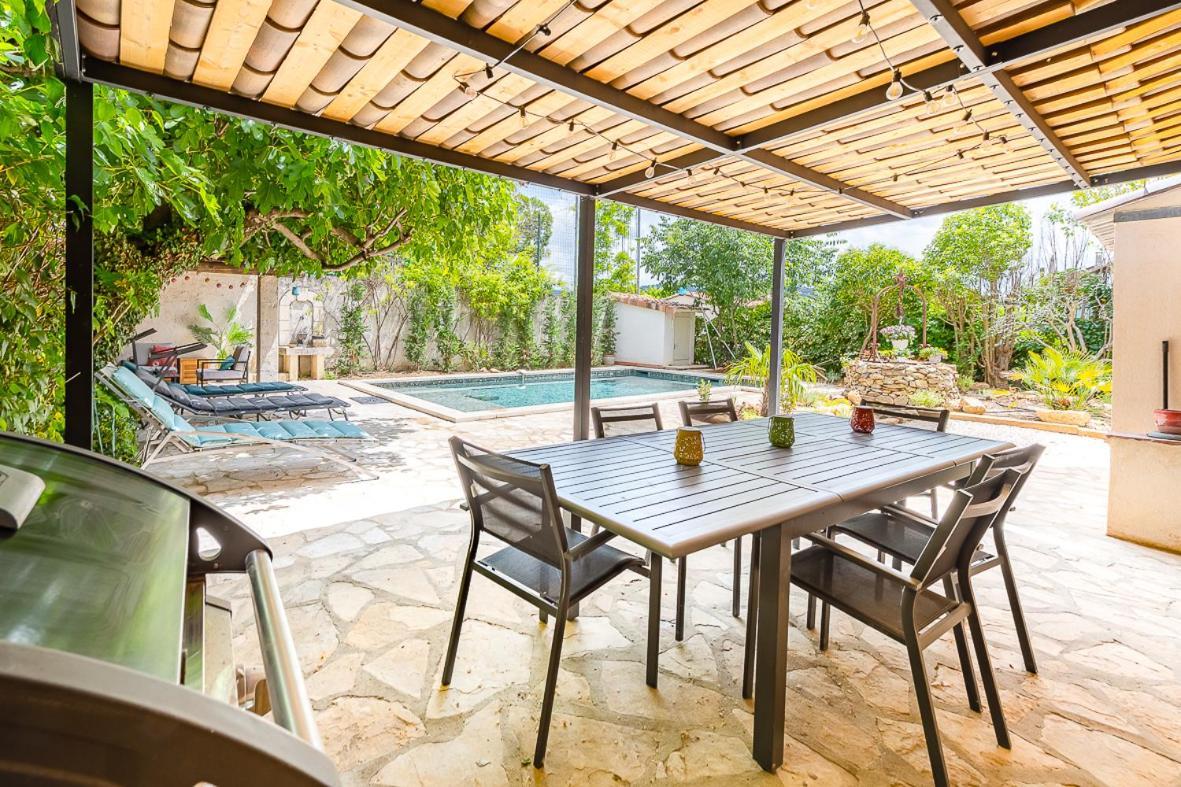 Maison De Maitre 230M² En Plein Coeur Du Village Camps-la-Source Buitenkant foto
