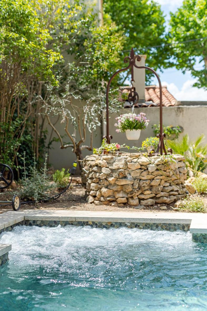 Maison De Maitre 230M² En Plein Coeur Du Village Camps-la-Source Buitenkant foto